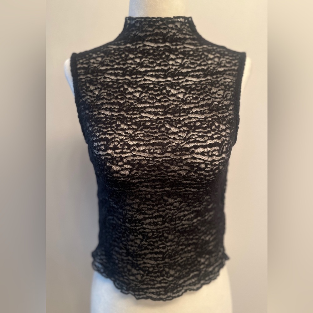 Find me now second skin sheer lace top size M